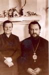 Епископ Поликарп с матерью. 1960-е г. Из альбома N