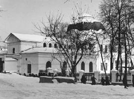 Здание Предтеченской церкви, где в 1940-1967 гг. размещался партархив